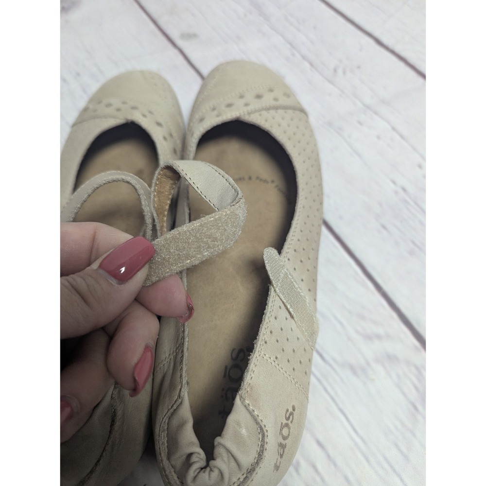 Taos  Sand Dollar Leather Perforated Slip On Mary Janes Wedge Woman Sz 38 US 7.5 - Picture 6 of 8